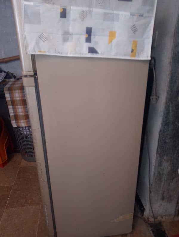 Dawlance refrigerator 6