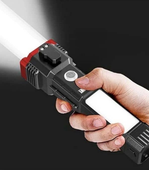 Reachargeable LED torch light 1
