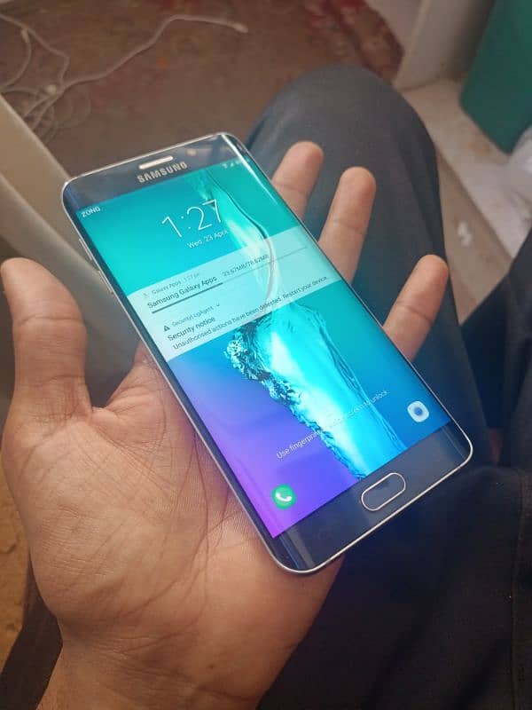 Samsung Galaxy S6 edge plus 2