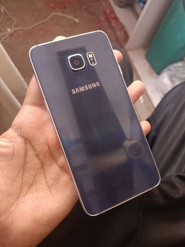 Samsung Galaxy S6 edge plus 4