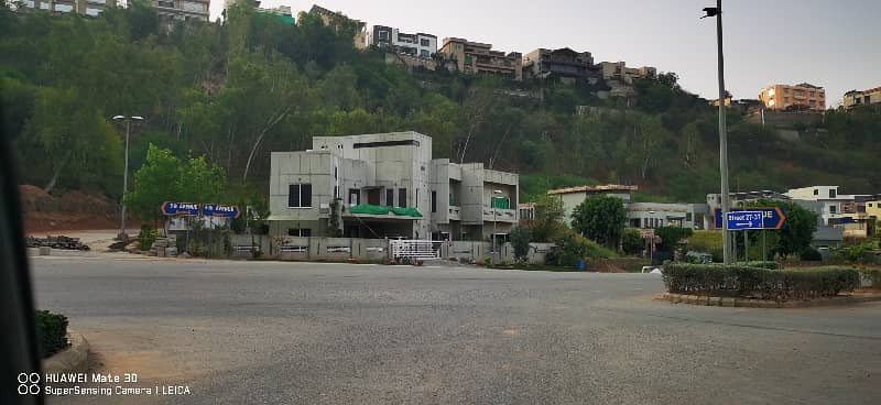 Commercial Plot For Sale 3