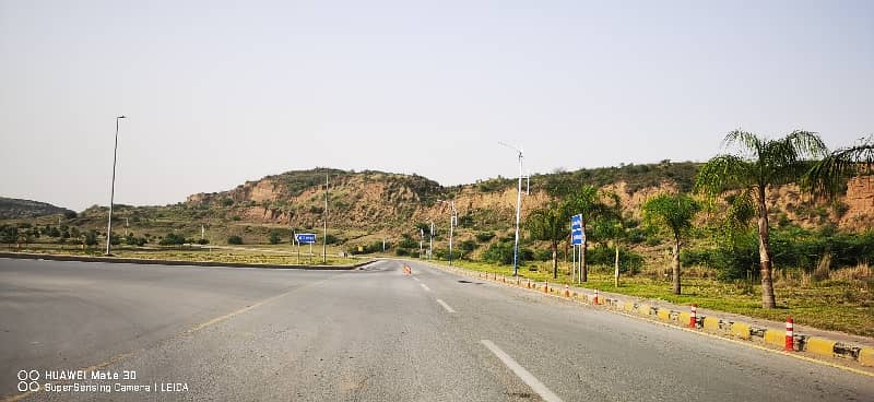 Commercial Plot For Sale 9