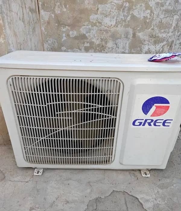 gree ac lush condition watch model 1