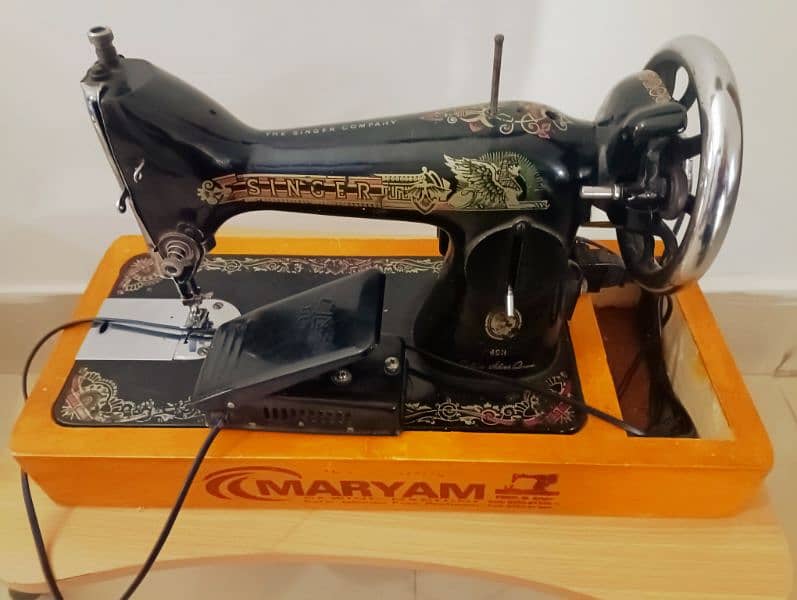Singer Sewing Machine 1