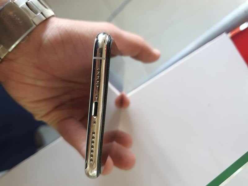 Iphone XS MAX Non PTA 4