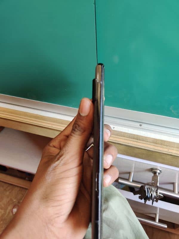 Google pixel 6pro All ok just minor dot 2