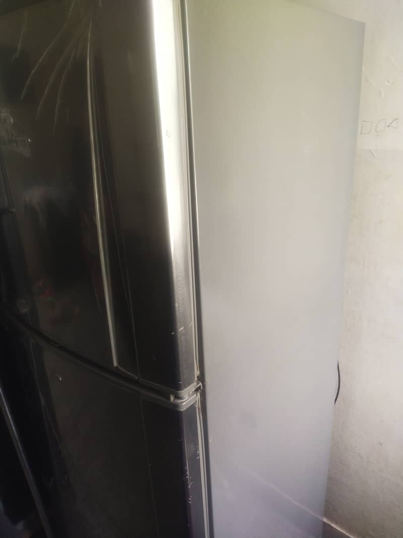 Dawlance almost new just handle need to repair 1