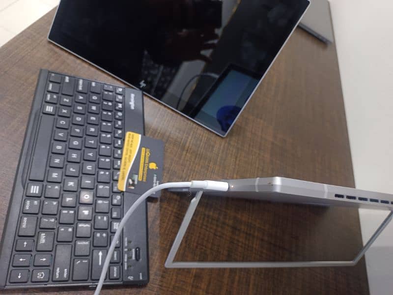 HP ELITE X2 G4 I5 8TH GEN 16GB 256GB TOUCH TABLET PLUS LAPTOP 2