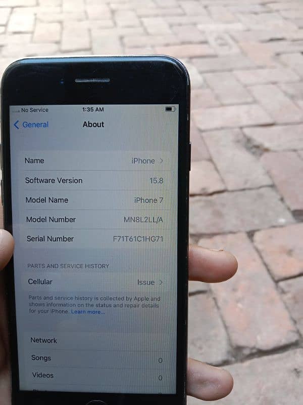 iPhone 7 condition battery change  finger is not working 128 GB 1