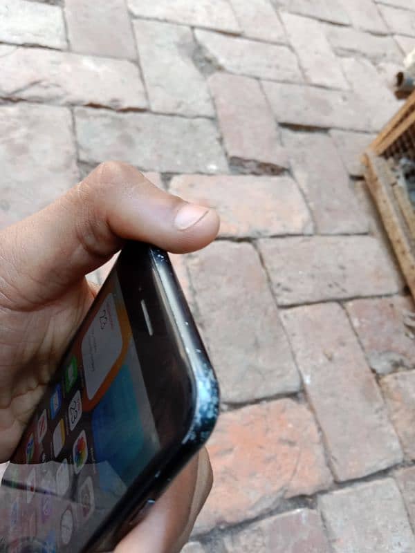 iPhone 7 condition battery change  finger is not working 128 GB 5