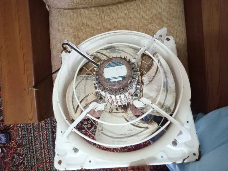 Exhaust and ventilation fan 2