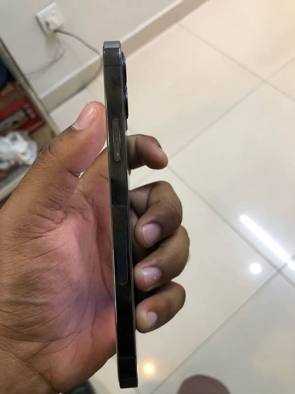 iphone 12 pro icloud lock 2