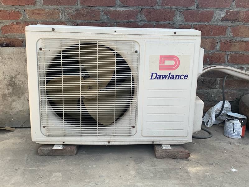 Dawlance Non Inverter AC for Sale 1