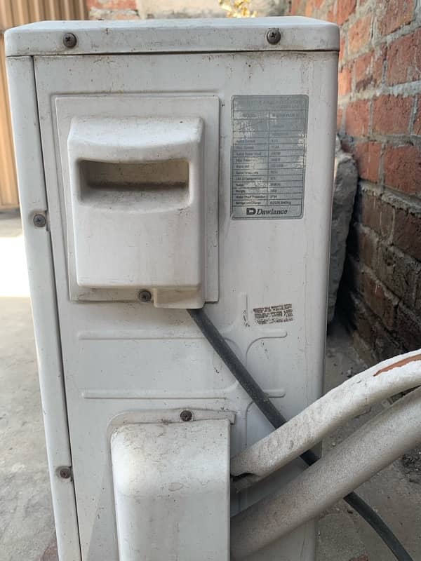 Dawlance Non Inverter AC for Sale 8