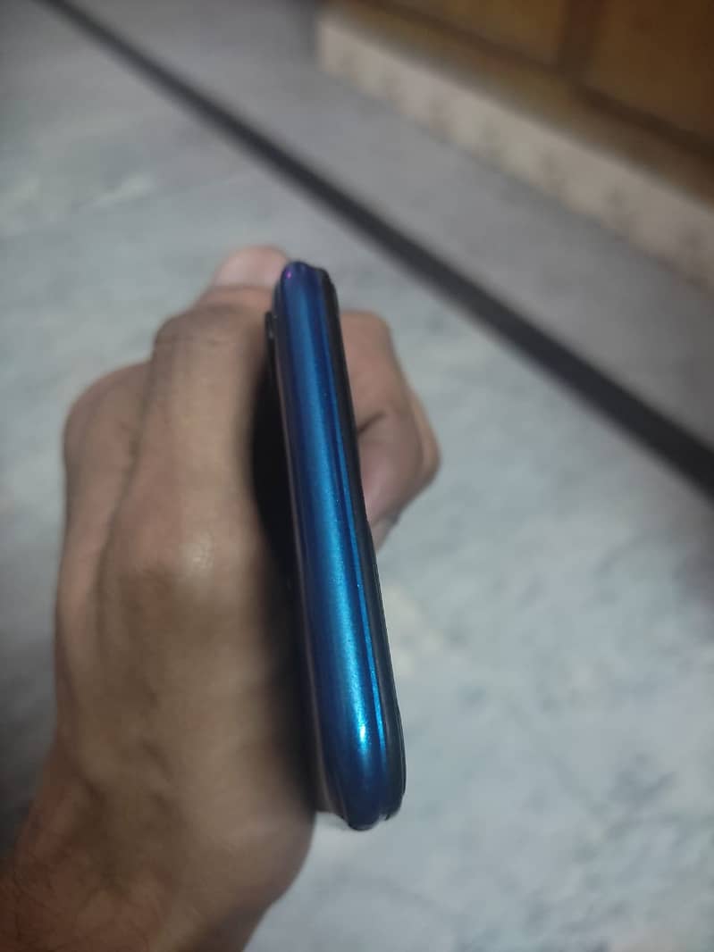 Infinix Hot 8 lite 2/32 gb 3