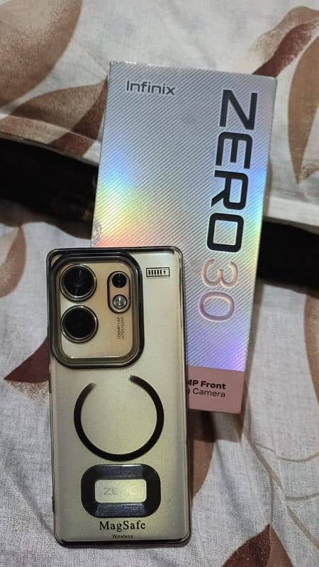 Infinix Zero 30 8+8/256 urgent sell 0