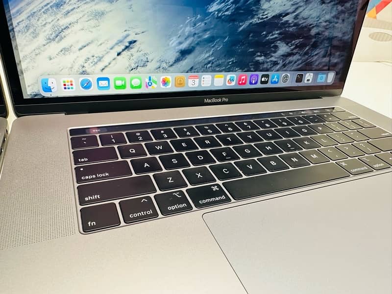MacBook Pro 2018| 15-inches | Intel Core i9 | 32GB With 1TB Storage 4