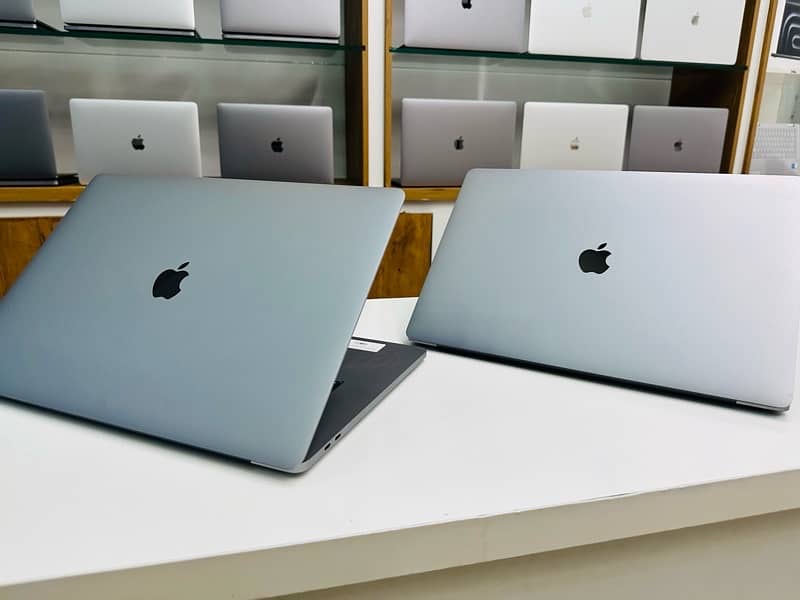 MacBook Pro 2018| 15-inches | Intel Core i9 | 32GB With 1TB Storage 0