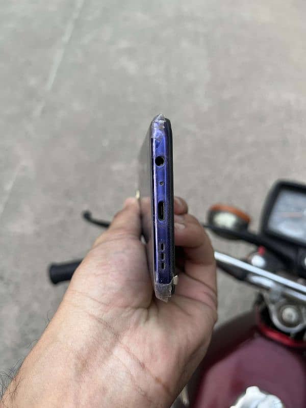 Oppo f11 17