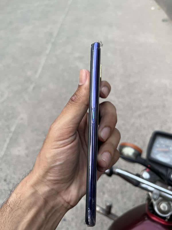 Oppo f11 18