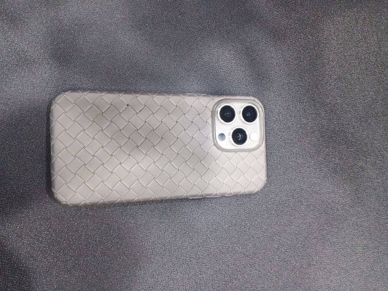 iphone 15 pro max 0