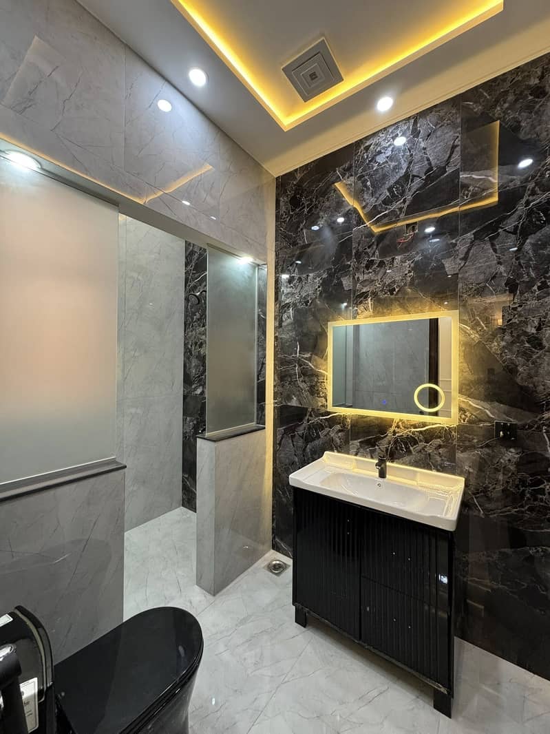 Corner 4 Marla Beautiful Lavish Villa in Eden Main Boulevard 11