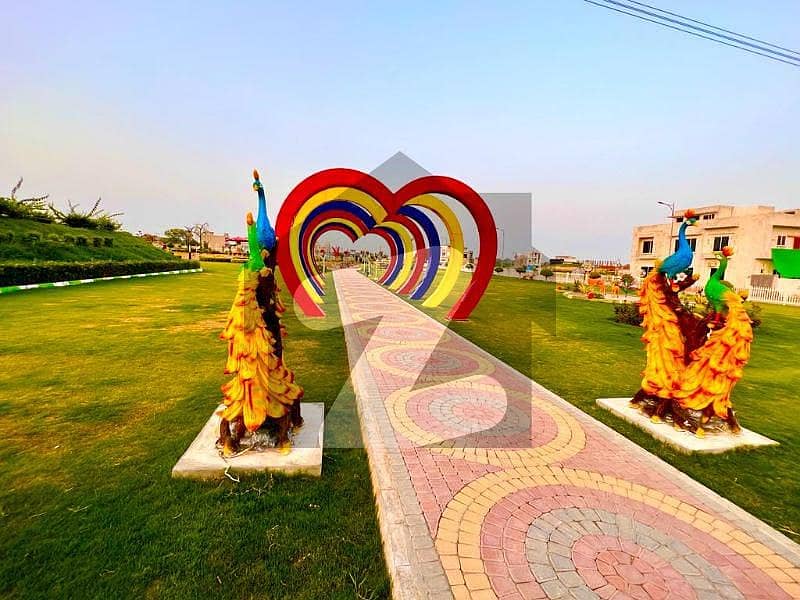 IDEAL LOCATION PLOT FAISAL TOWN BLOCK B 8
