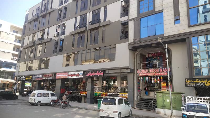 IDEAL LOCATION PLOT FAISAL TOWN BLOCK B 1