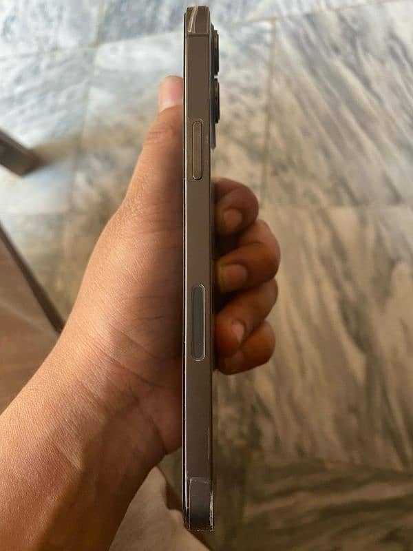 I phone 12 pro max factory unlock 2
