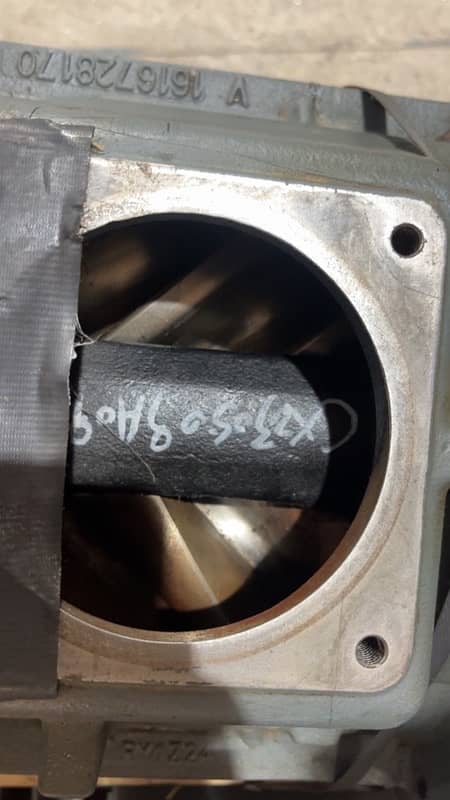 Atlas Copco elements, screw head and screw plus motor 10
