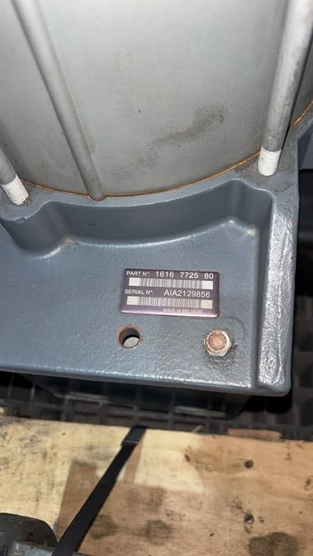 Atlas Copco elements, screw head and screw plus motor 12
