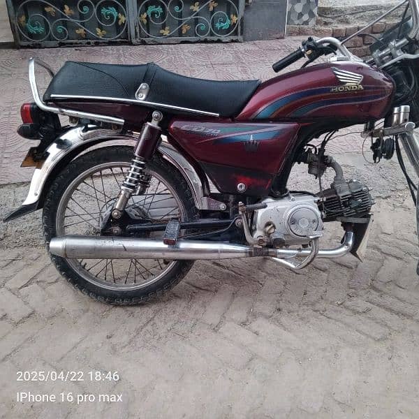 Ravi 70 bike with golden plate LEO. without any fault 2