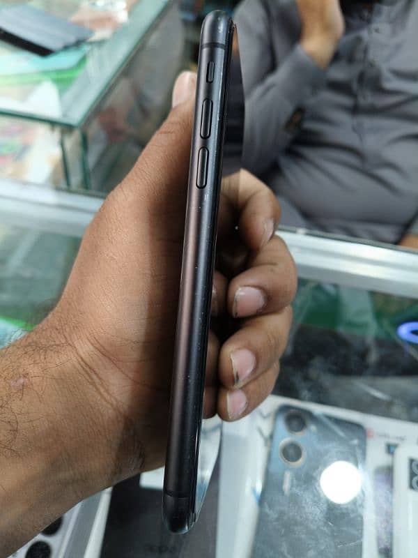 Factory unlock nonpta bilkul ok ha phone  original condition 10/9.5 3