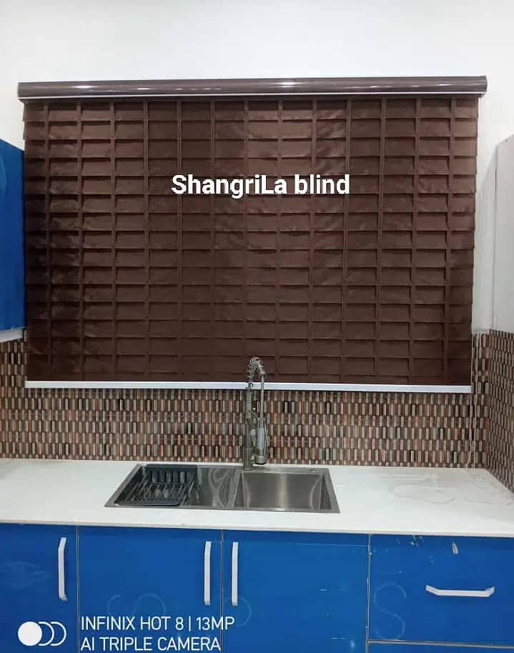 Roller blind heat n Sun light control. Zebra blind. Wood blind 10