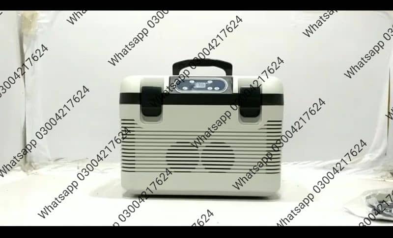 Portable Digital Car Cool Storage Box Fridge fan  White 19 Liters - 1
