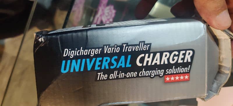 universal charger devices. 1