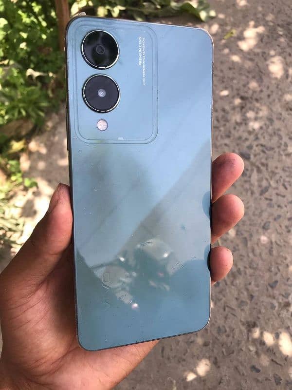 vivo y17s 6 128gb with box charj k sath 03007720954 0