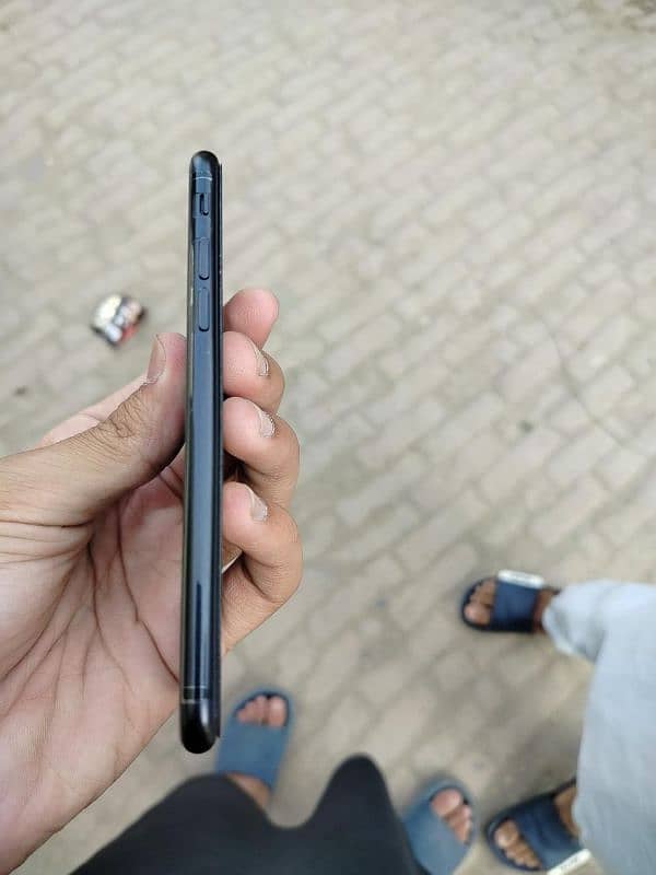 : Iphone SE 2nd Generation 4