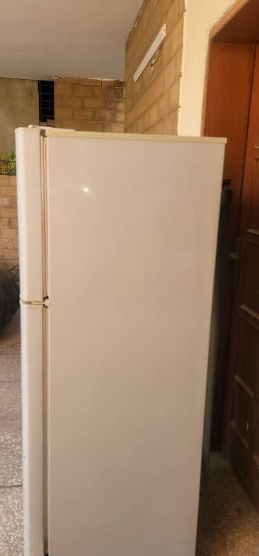 PEL refrigerator in v. good condition 3