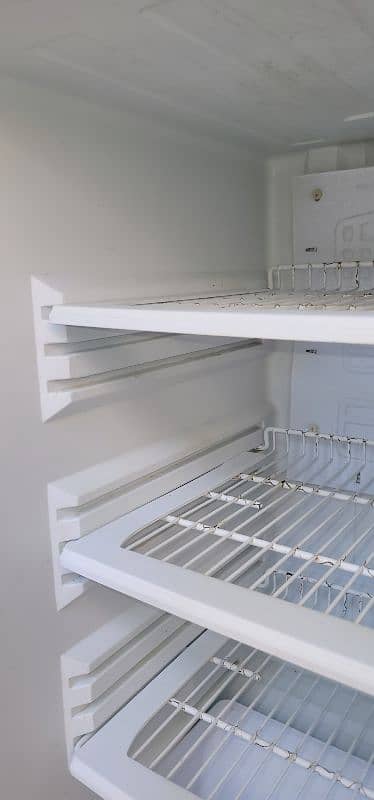 PEL refrigerator in v. good condition 6
