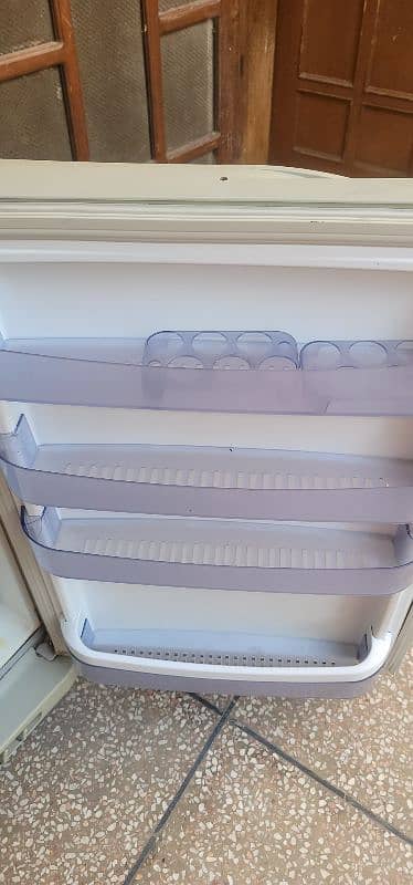 PEL refrigerator in v. good condition 8