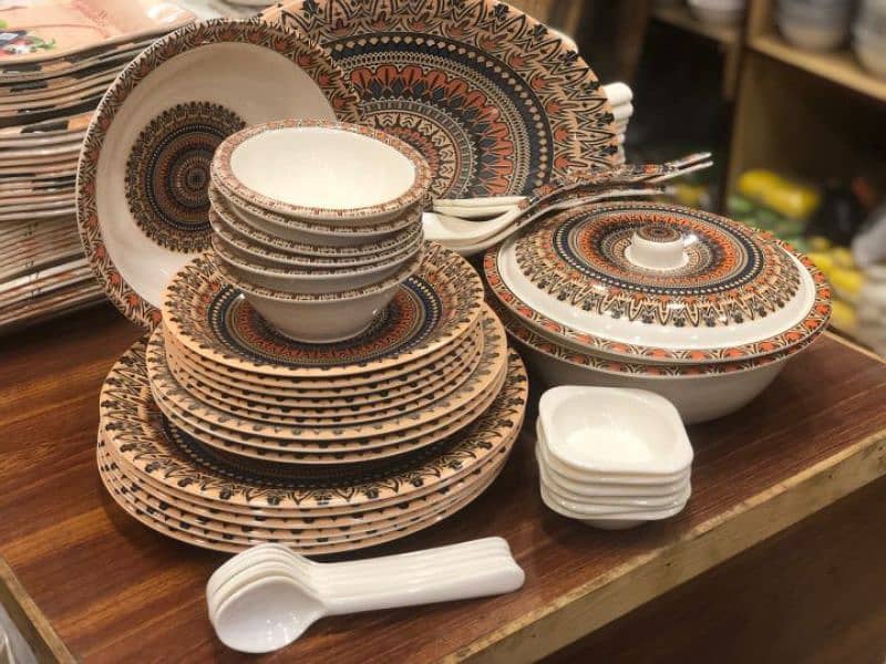 dinner set available for sale in good condition 0