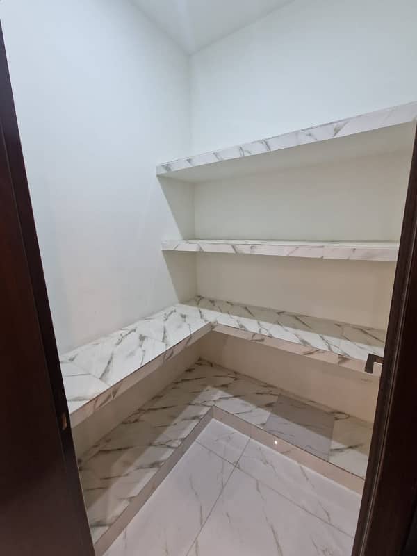1 KANAL HOUSE FOR SALE WITH FULL BASEMENT @ VERY IDEAL LOCATION OF NISHTER BLOCK NEAR EIFFEL TOWER, THEME PARK, WINTER LAND BAHRIA TOWN LAHORE 5