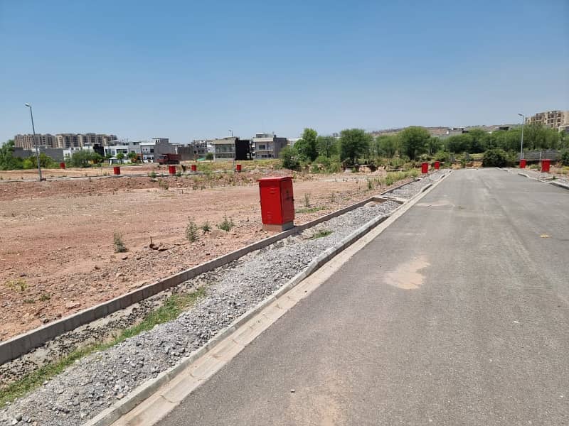 Affordable 5 Marla Plot for Sale Great Location 2