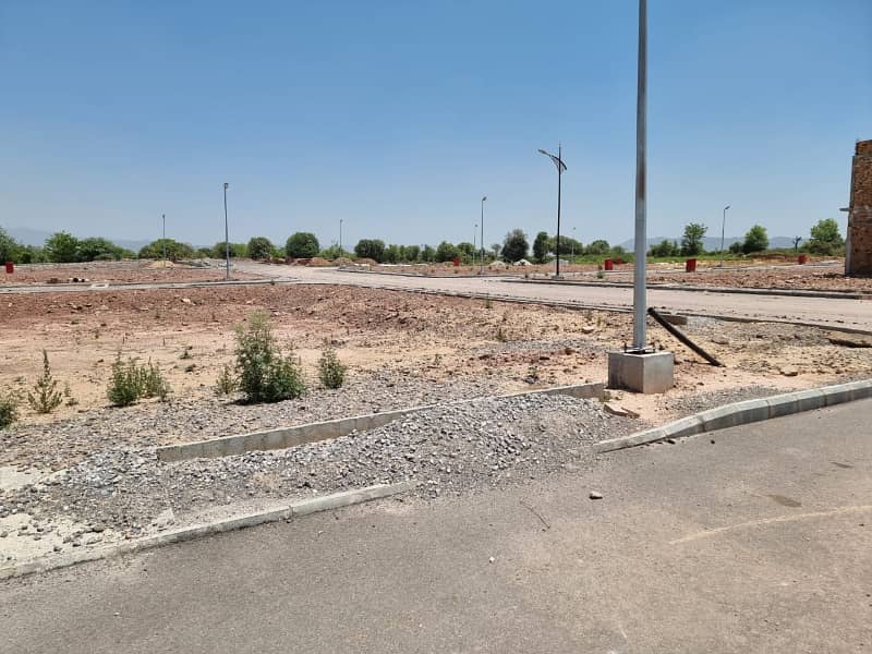 Affordable 5 Marla Plot for Sale Great Location 3