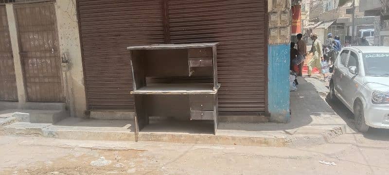 I want sell my tables 0
