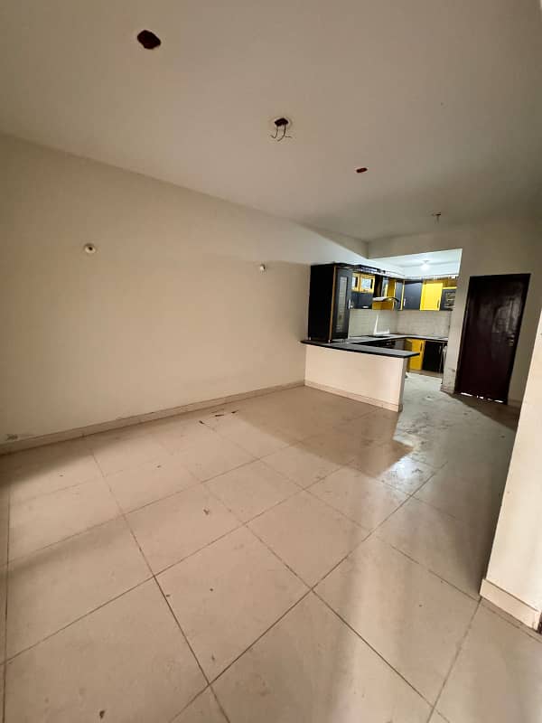 One Unit For Rent In The Comforts Society 3