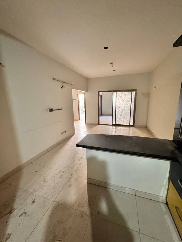 One Unit For Rent In The Comforts Society 7