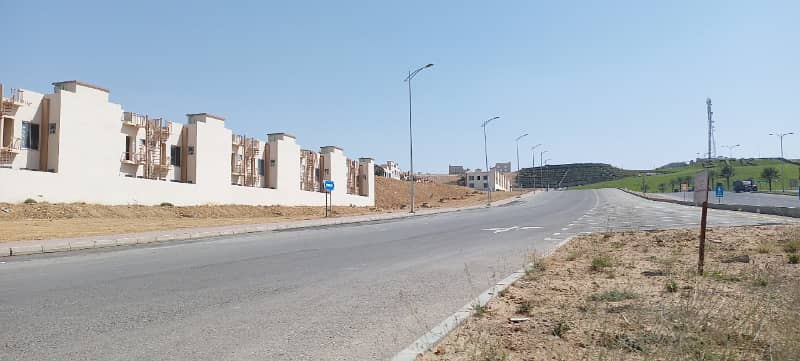 Best Investor Opportunity. Plots available FOR SALE in Precinct-11B Near Villas. Ready for Construction 17