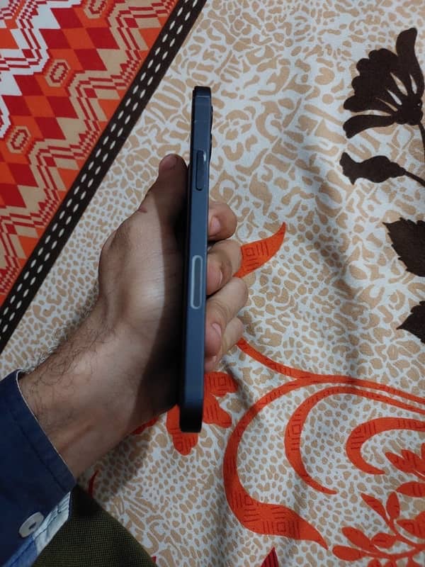 iphone 12 jv 64 gb 100 bh 6
